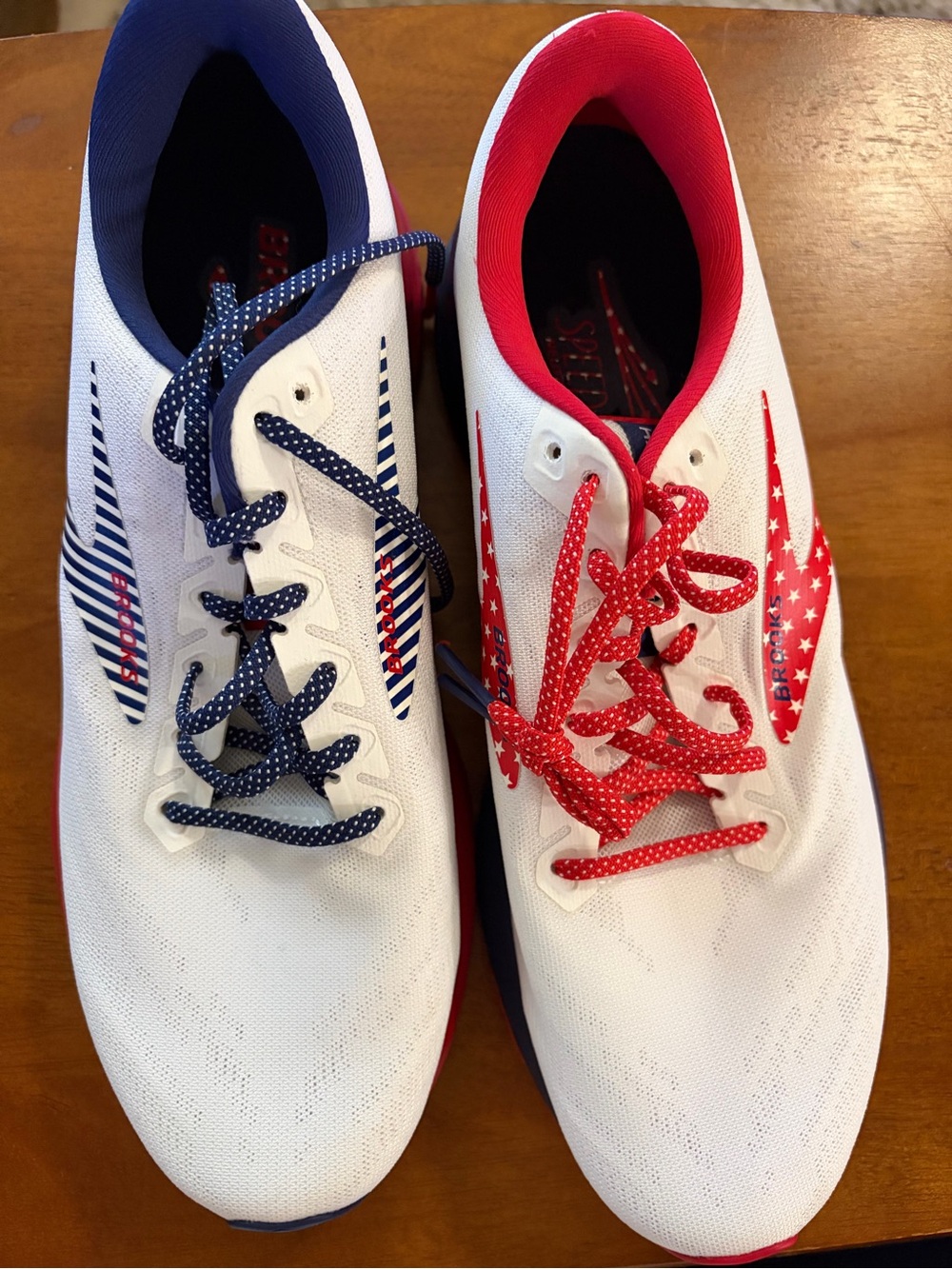 Brooks Men's White Athletic Shoes with Red & Blue Accents